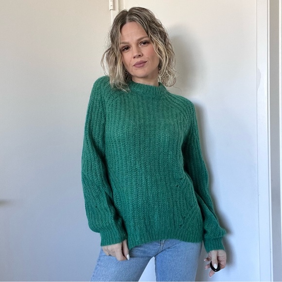 Aritzia Wilfred Saba Sweater in Green - Picture 6 of 14